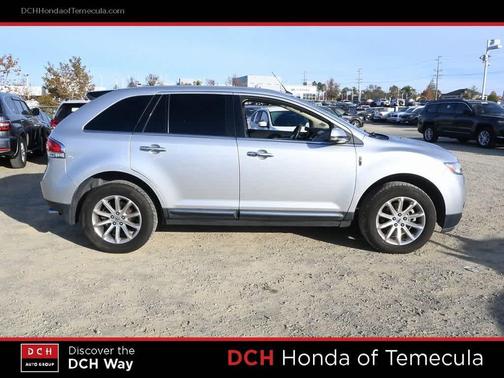 2015 Lincoln MKX Base