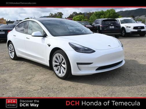 Pearl White Multi-Coat 2021 Tesla Model 3 Standard Range Plus