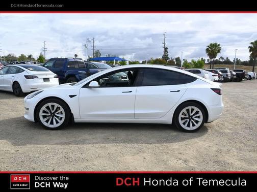 Pearl White Multi-Coat 2021 Tesla Model 3 Standard Range Plus