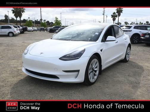 Pearl White Multi-Coat 2021 Tesla Model 3 Standard Range Plus