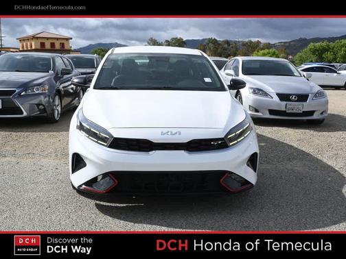 Snow White Pearl 2023 Kia Forte GT