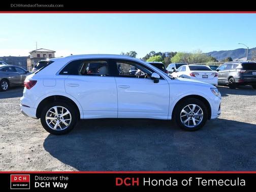 2024 Audi Q3 Premium 40 TFSI quattro Tiptronic