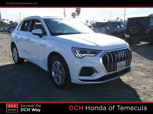 2024 Audi Q3 Premium 40 TFSI quattro Tiptronic