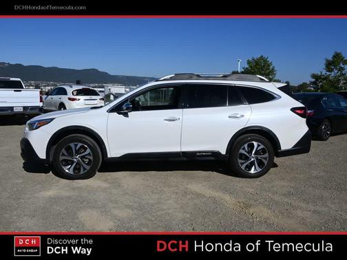 Crystal White Pearl 2020 Subaru Outback Touring XT