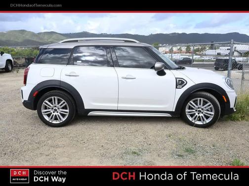 Nanuq White Metallic 2024 MINI Countryman Cooper S