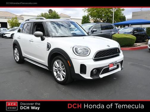 Nanuq White Metallic 2024 MINI Countryman Cooper S
