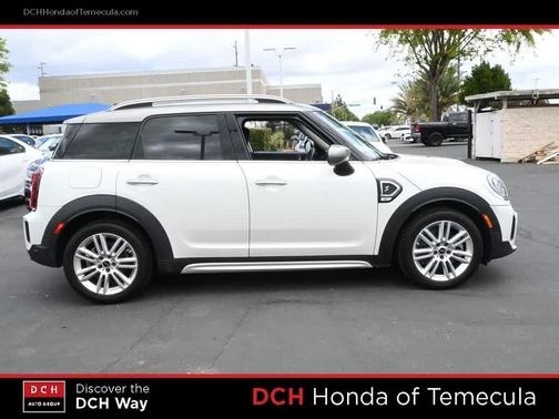 Nanuq White Metallic 2024 MINI Countryman Cooper S