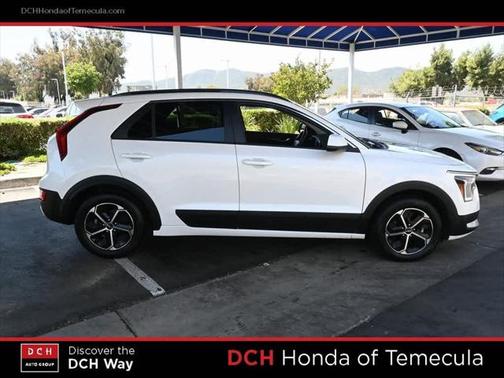 2023 Kia Niro LX
