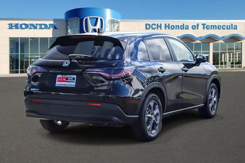 Crystal Black Pearl 2026 Honda HR-V LX