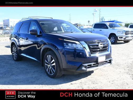 Deep Ocean Blue Pearl 2022 Nissan Pathfinder Platinum 2WD