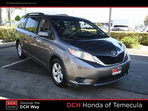 2011 Toyota Sienna LE