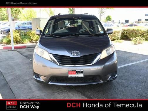 2011 Toyota Sienna LE