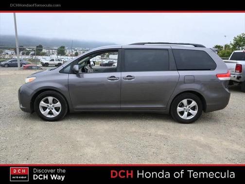 2011 Toyota Sienna LE