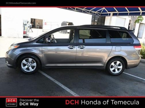 2011 Toyota Sienna LE