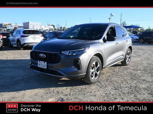 Carbonized Gray Metallic 2024 Ford Escape ST-Line