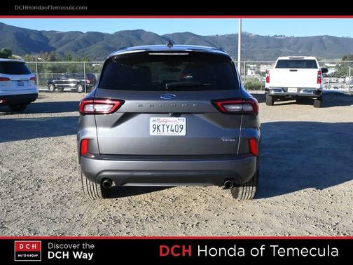 Carbonized Gray Metallic 2024 Ford Escape ST-Line