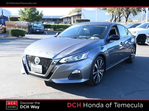 Gun Metallic 2022 Nissan Altima SR FWD