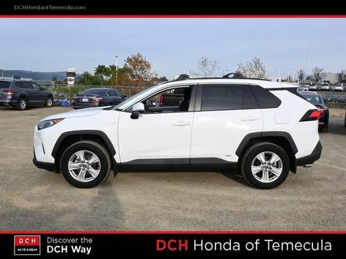 2021 Toyota RAV4 Hybrid XLE