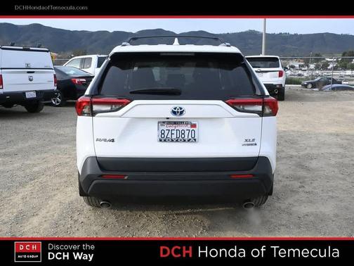 2021 Toyota RAV4 Hybrid XLE