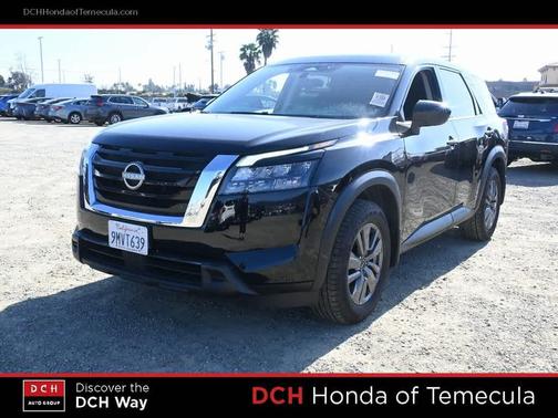 2024 Nissan Pathfinder S FWD