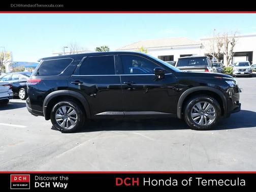 2024 Nissan Pathfinder S FWD