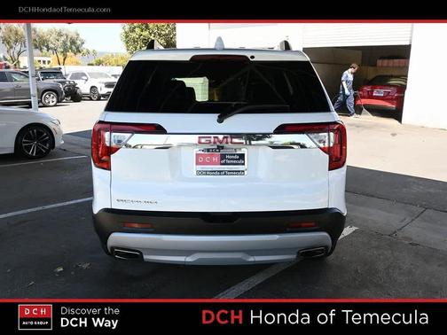2023 GMC Acadia FWD SLT