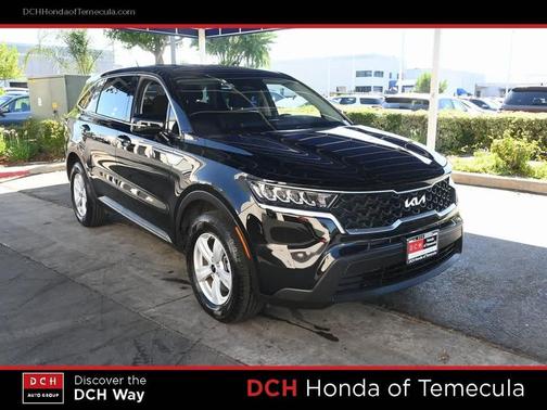 2022 Kia Sorento LX