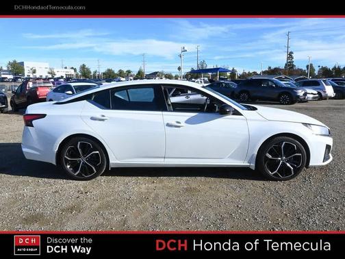 2023 Nissan Altima SR FWD