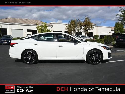 2023 Nissan Altima SR FWD