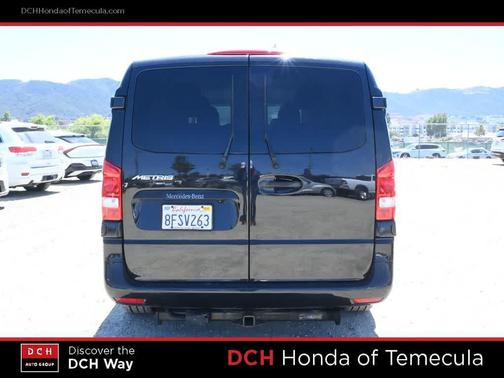 Obsidian Black Metallic 2018 Mercedes-Benz Metris Base