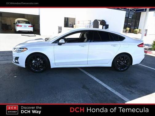 2020 Ford Fusion SE