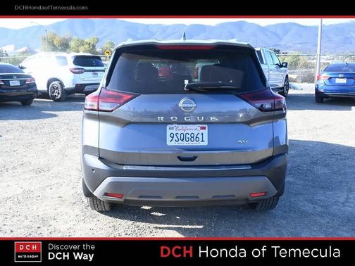 2022 Nissan Rogue SV