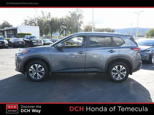 2022 Nissan Rogue SV