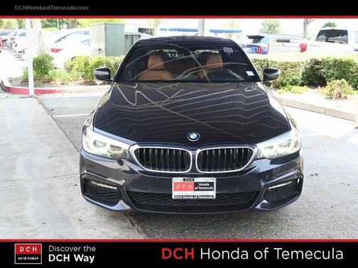 2018 BMW 530 530i