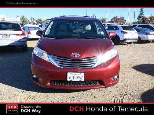 2016 Toyota Sienna XLE Premium