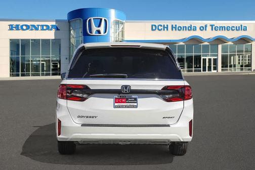 Platinum White Pearl 2026 Honda Odyssey Sport-L