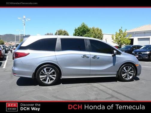 Lunar Silver Metallic 2024 Honda Odyssey Touring