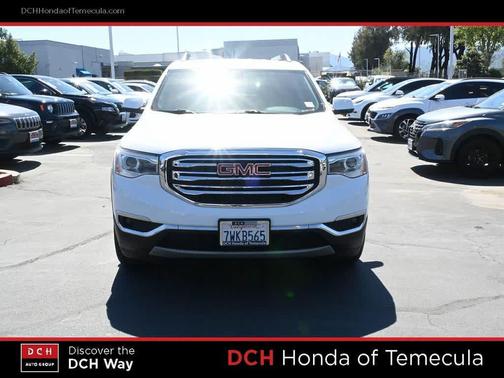 2017 GMC Acadia SLE-2