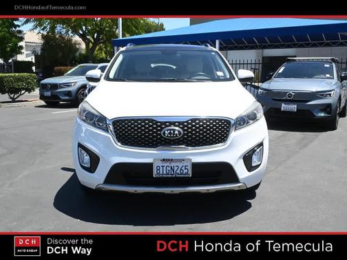 Snow White Pearl 2017 Kia Sorento SX