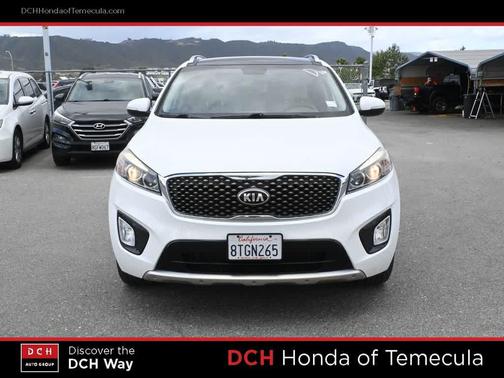 Snow White Pearl 2017 Kia Sorento SX
