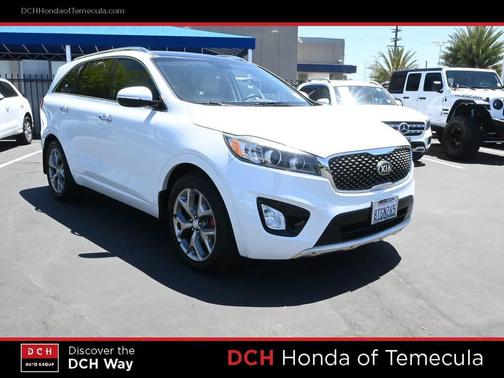 Snow White Pearl 2017 Kia Sorento SX