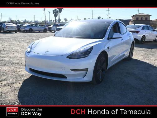 Pearl White Multi-Coat 2022 Tesla Model 3 Long Range