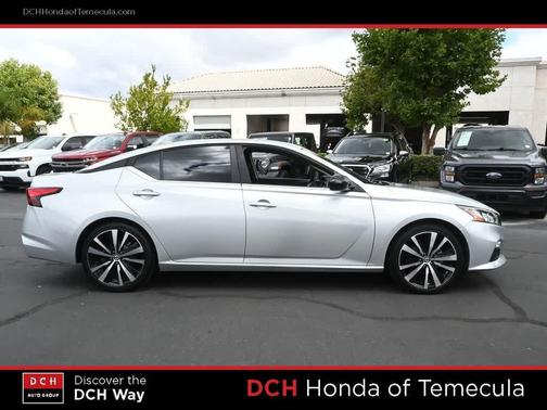 Brilliant Silver Metallic 2019 Nissan Altima 2.5 SR