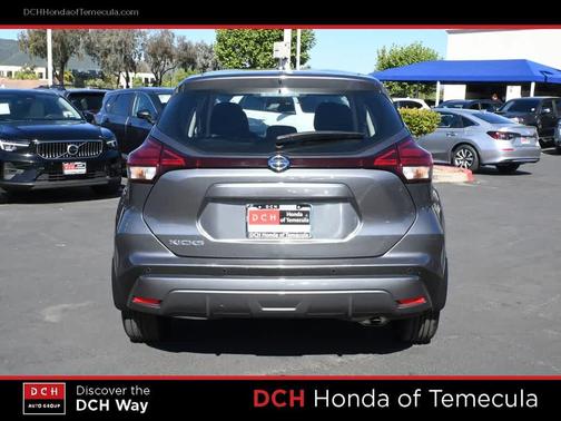 Gun Metallic 2021 Nissan Kicks S