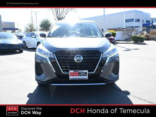 Gun Metallic 2021 Nissan Kicks S