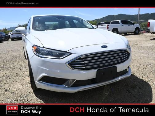 Oxford White 2018 Ford Fusion Hybrid SE
