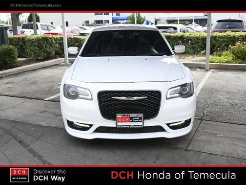 2017 Chrysler 300 S