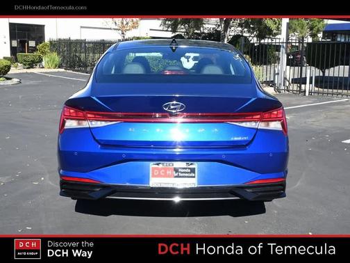 2022 Hyundai ELANTRA Limited