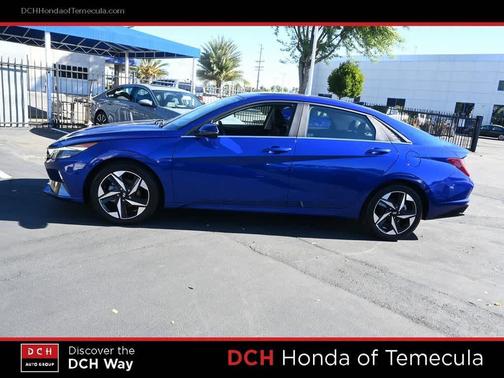 2022 Hyundai ELANTRA Limited