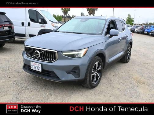 Fjord Blue Metallic 2023 Volvo XC40 B5 Plus Bright Theme